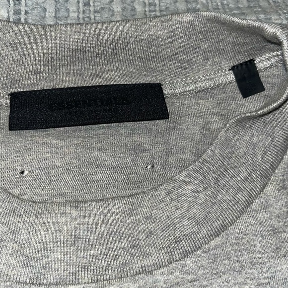 Fear of God Light Gray Essentials Tee - Picture 3 of 4
